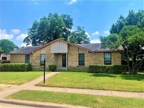 Building Photo - 3910 Bucknell Dr