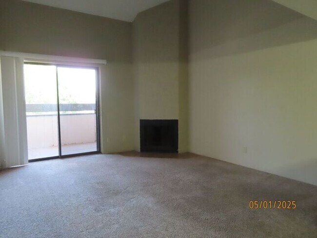 Building Photo - 1- Bedroom 1 Bath in Shadow Bend