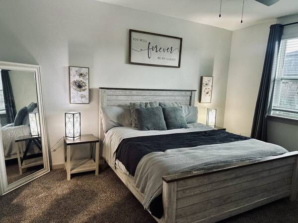 Building Photo - 12810 Heddington Grv Ln