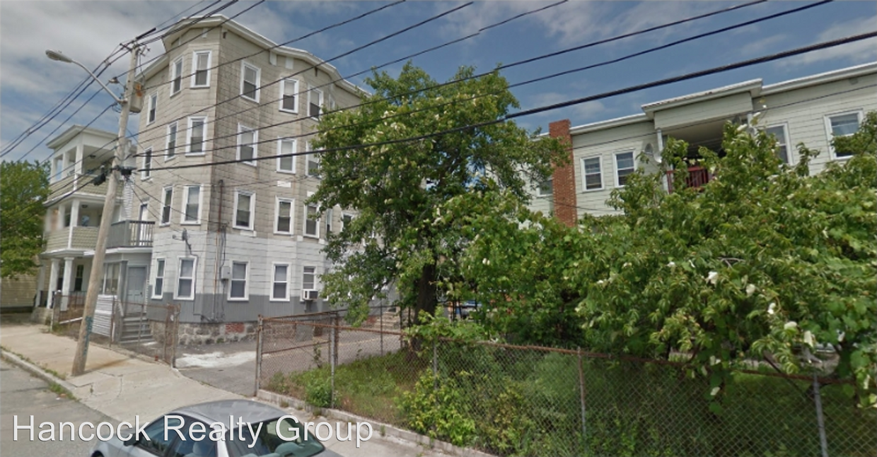 177183 Chestnut St, Lawrence, MA 01841 Room for Rent in Lawrence, MA