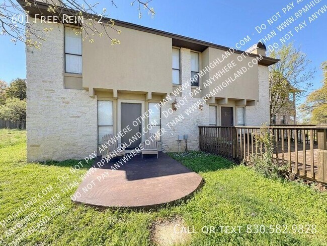 Building Photo - 601 Free Rein