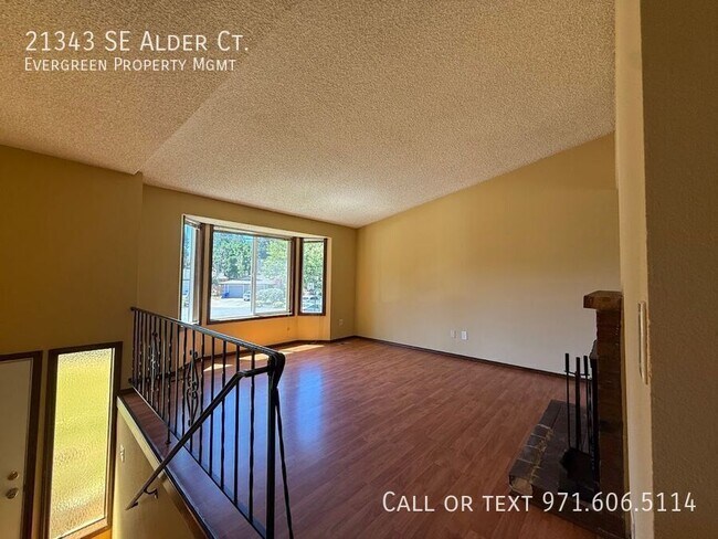 Building Photo - 21343 SE Alder Ct