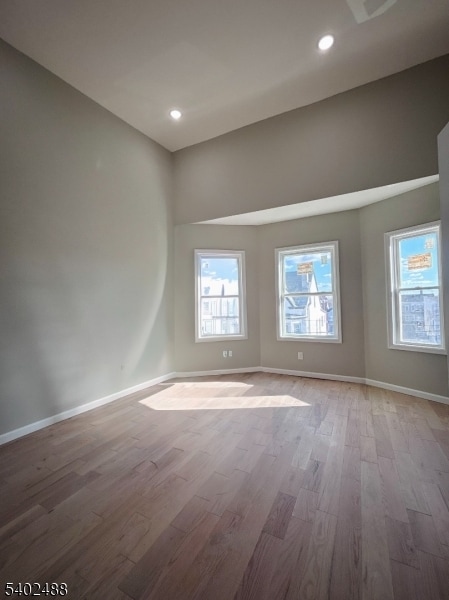 Building Photo - 788 E 18th St