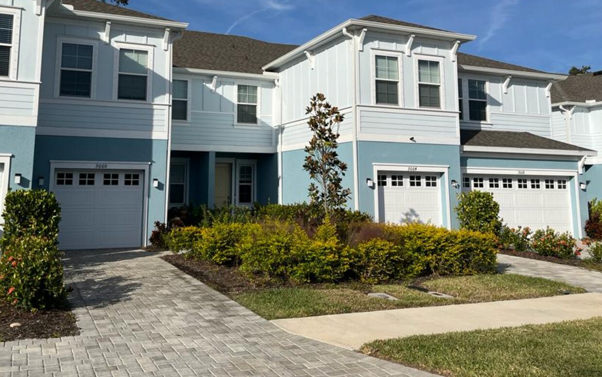 Primary Photo - 3060 Via Sienna Cir