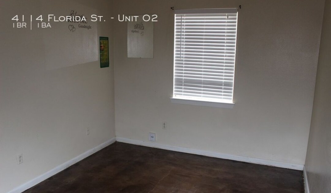 4114 Florida St Unit 2, Zachary, LA 70791 Room for Rent in Zachary