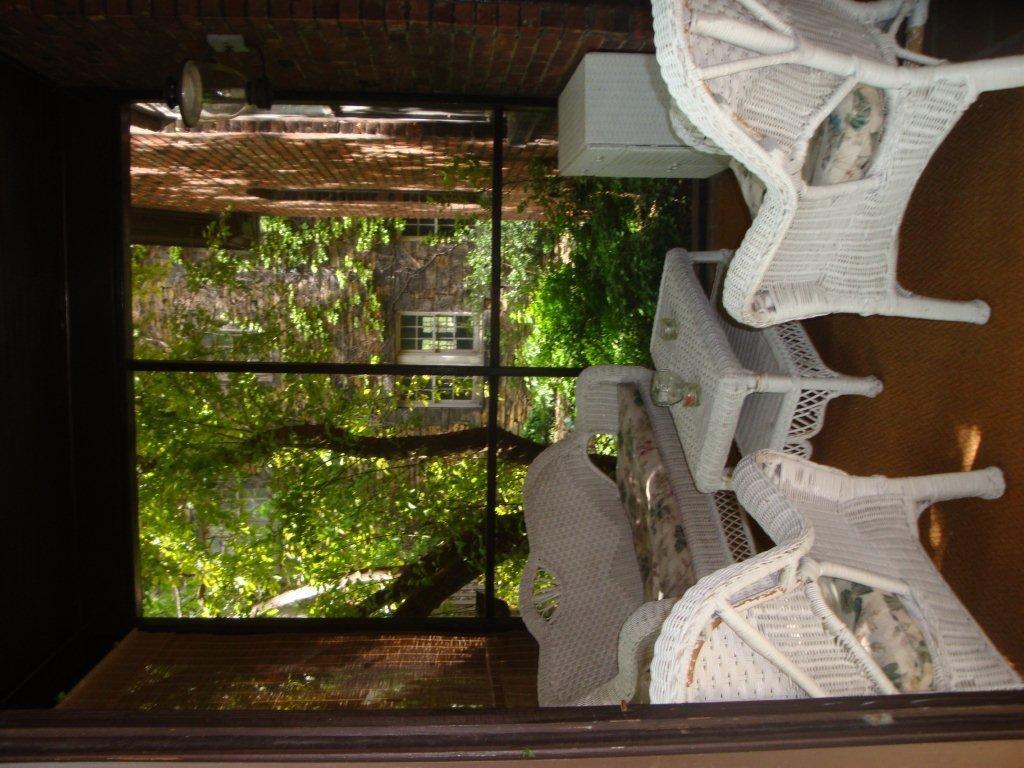 Screen porch - 5 Herrick Mews