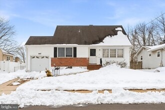 Building Photo - 29 Rolling Ln