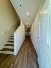 Building Photo - 2800 W Mockingbird Ln