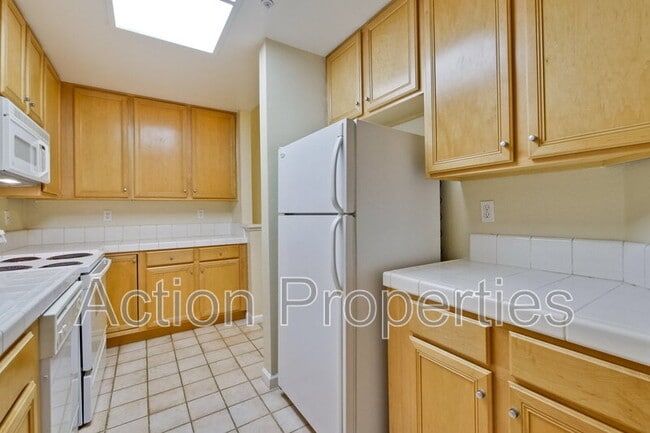 Foto del edificio - 2160 Santa Cruz Ave