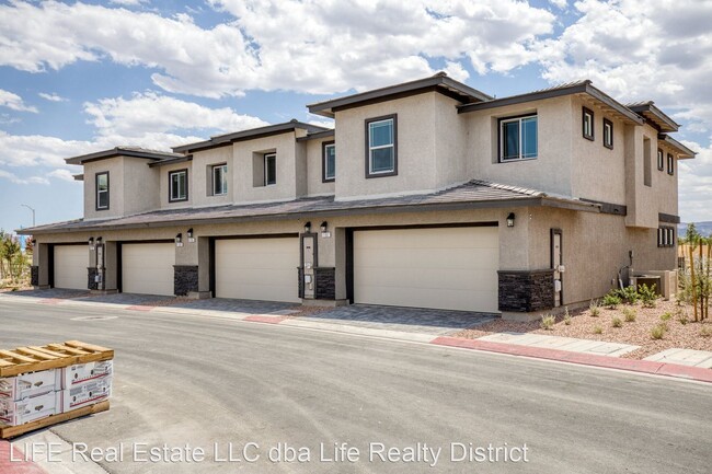 Building Photo - 3 br, 2.5 bath House - 1107 Meadow Sparrow PL