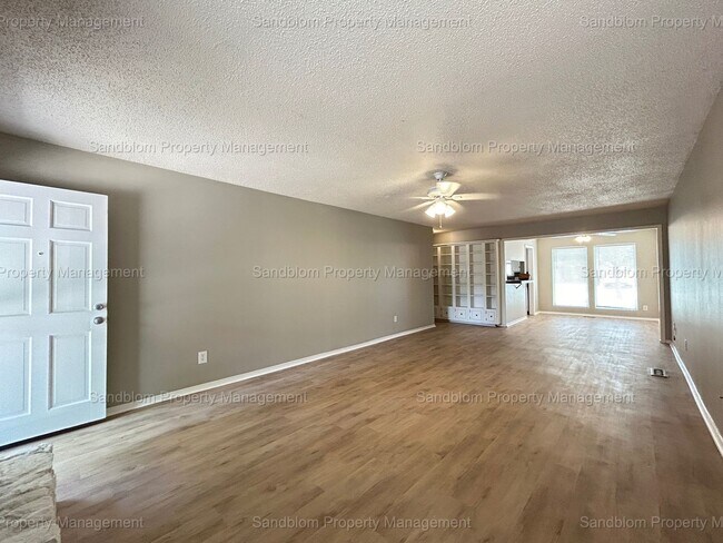 Foto del edificio - For Lease | Midtown Tulsa | Duplex