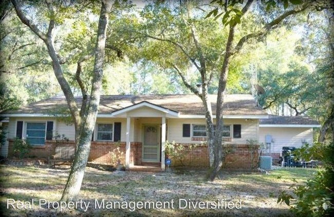 Foto del edificio - 3 br, 2 bath House - 4275 E. Riverside Drive