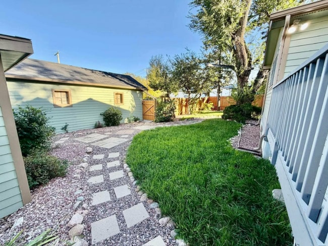 Foto del edificio - 528 W Columbia St