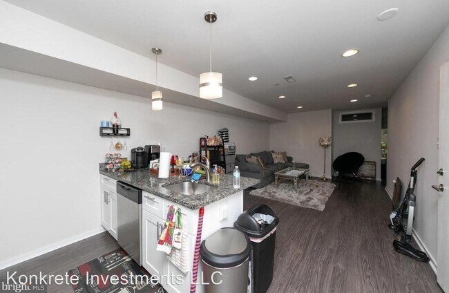 Foto del edificio - 1725 W Montgomery Ave