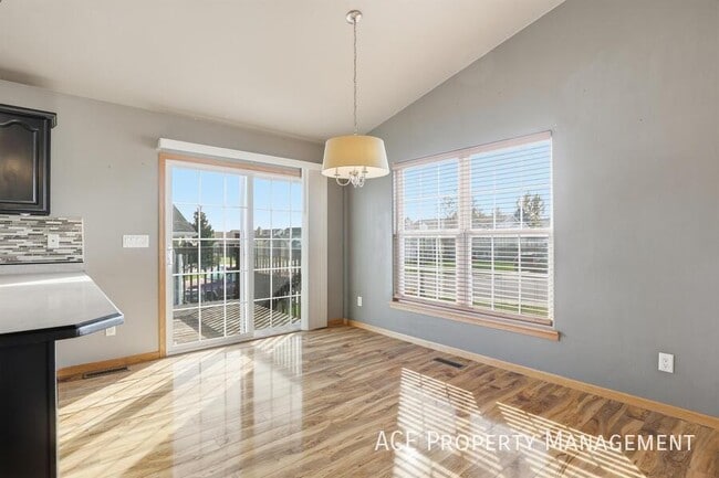 Building Photo - 6950 Manchester St