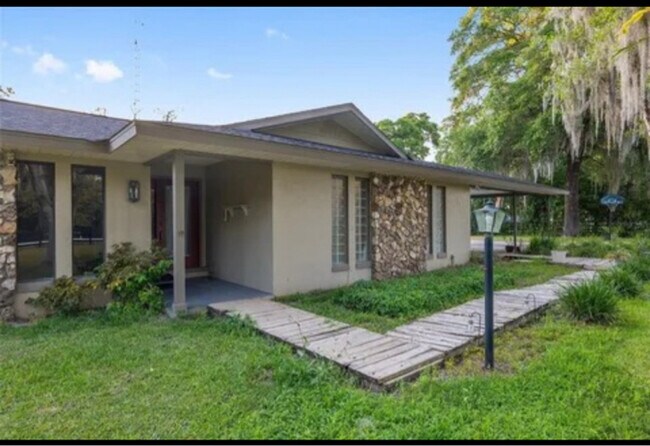 Foto del edificio - 4100 SW 86th Terrace