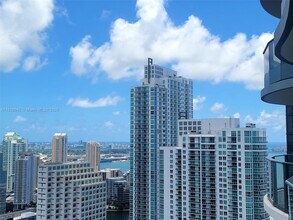 Building Photo - 1000 Brickell Plaza