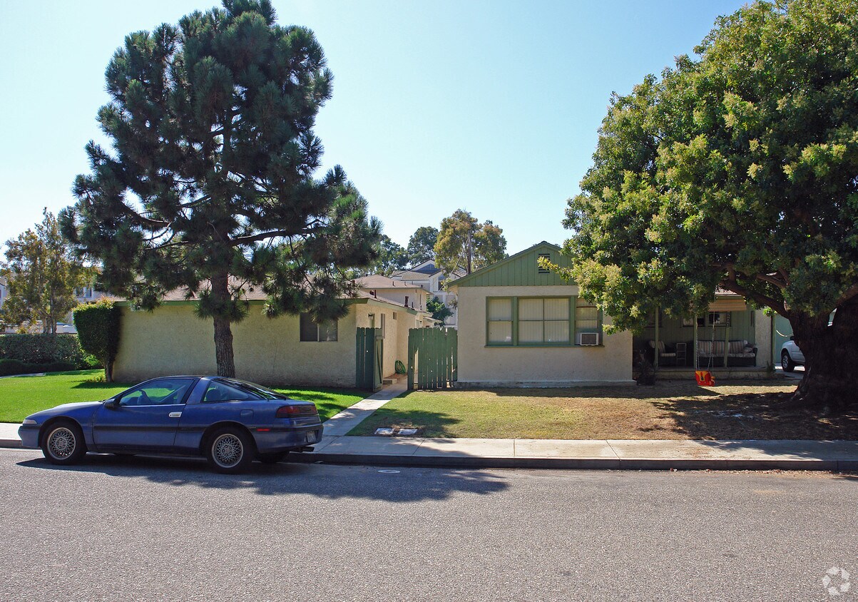 Building Photo - Bubbling Springs Villa's