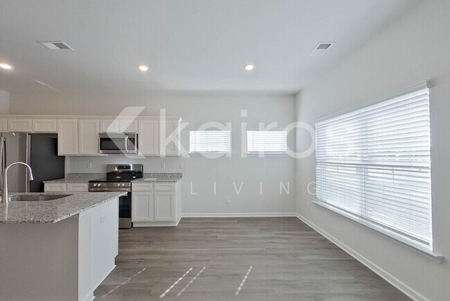 Foto del edificio - 2153 Banyon Cir