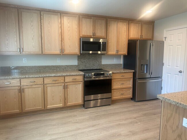 Foto del edificio - Totally Renovated 3 bdrm 2 bath in Vacaville