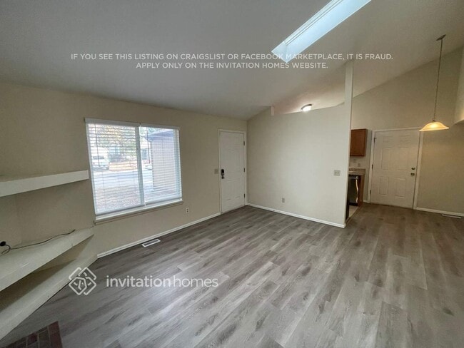 Building Photo - 19382 E Buchanan Pl