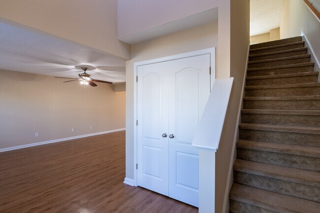 Building Photo - 700 Keyes Dr