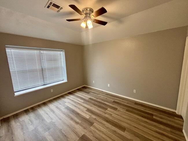 Building Photo - Wonderful 3 Bed 2 Bath Home in Norman