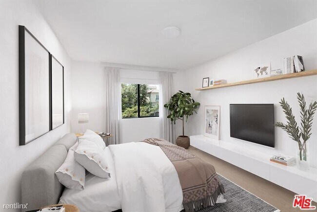 Foto del edificio - 2 br, 2 bath House - 1546 S Bundy Dr Apt 202