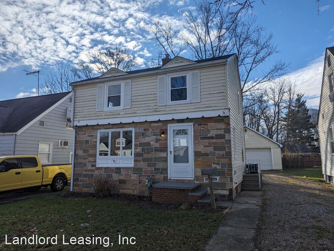Primary Photo - 3 br, 1 bath House - 208 15th Street