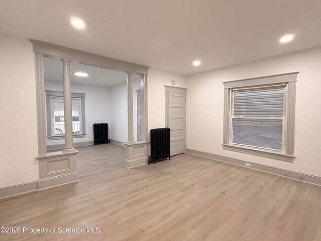 Foto del edificio - 1220 Dartmouth St