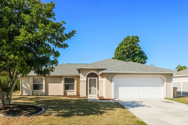 Building Photo - 16 NE 20th Ct