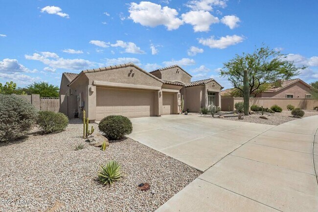 Building Photo - Incredible amenities, SOLAR, gorgeous back...