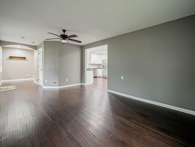 Foto del edificio - Charming 3-Bed, 2.5-Bath Home in Pinckney!