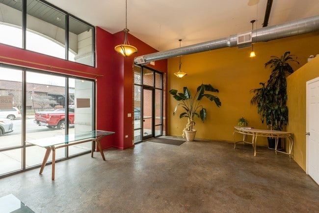 Interior Photo - Gabriela