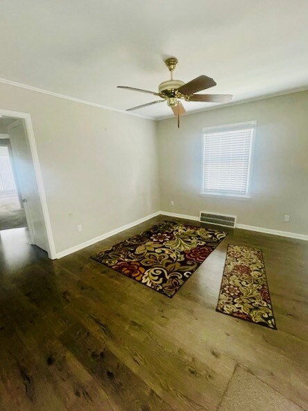 Foto del edificio - 24926 Hickory St