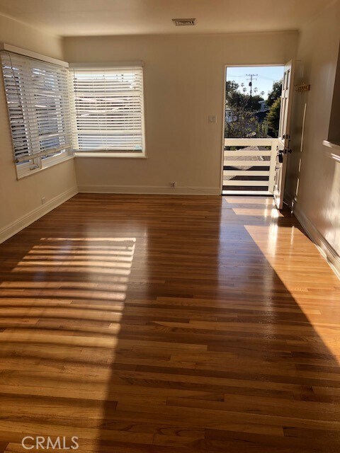 Building Photo - 225 Cypress Dr