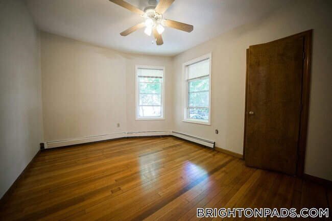 Building Photo - 95 Kilsyth Rd