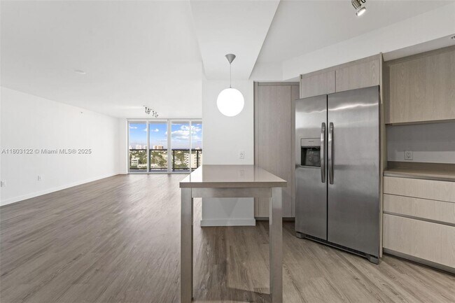 Foto del edificio - 1500 Bay Rd