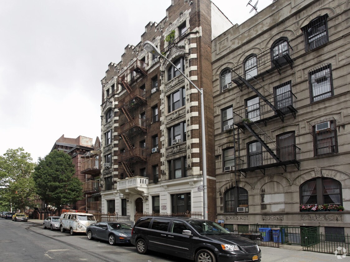 Primary Photo - 189-191 S 9th St