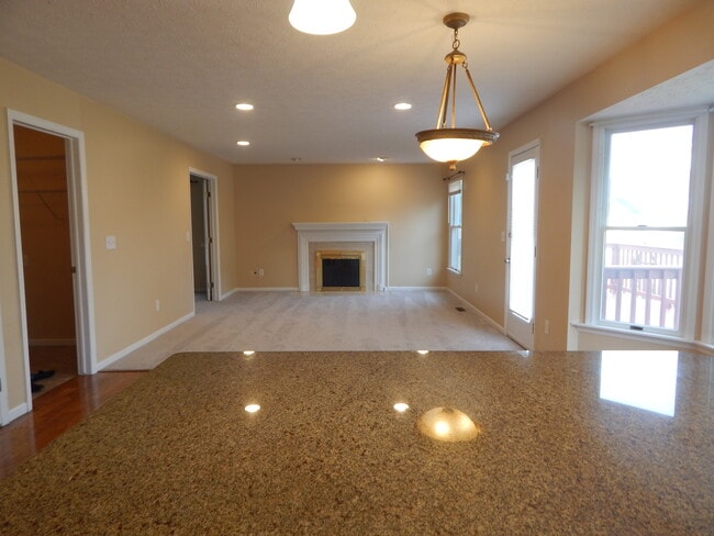 Building Photo - 20 Lexington Ct