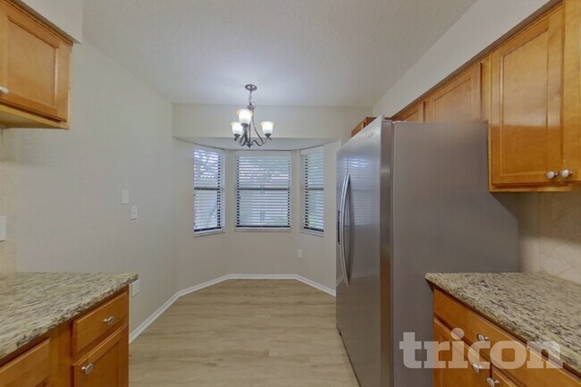 Foto del edificio - 7756 Sugar Bend Dr