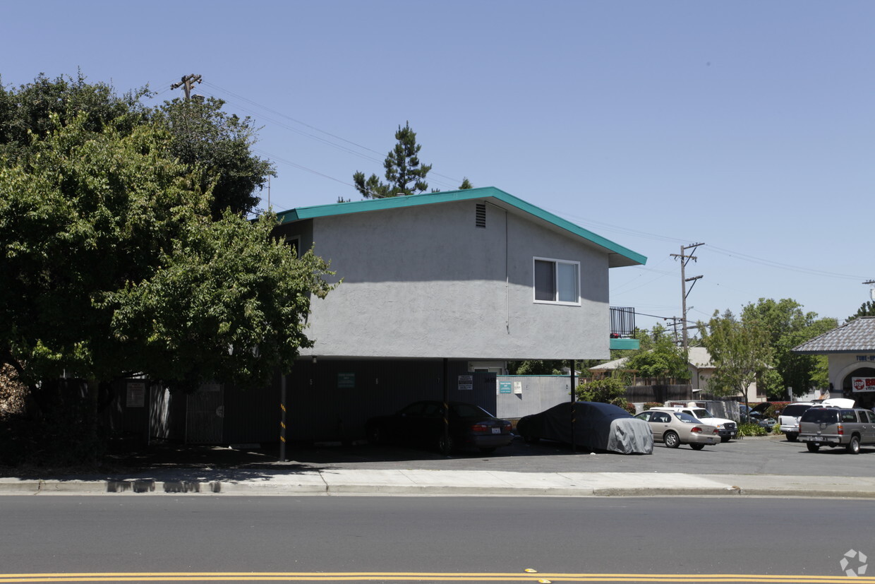 Foto del edificio - 1655 Tuolumne