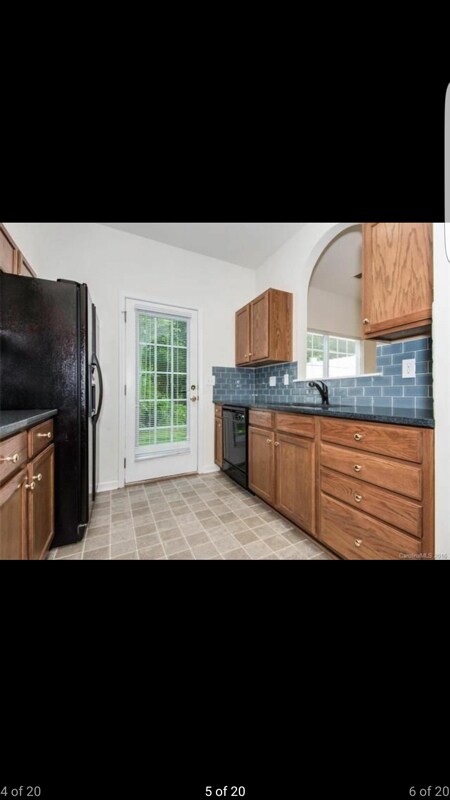 Building Photo - 4227 Glenlea Commons Dr