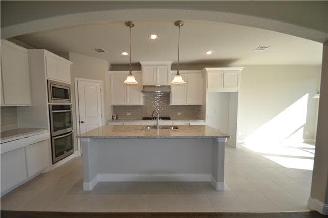 Building Photo - 9724 Excursion Dr