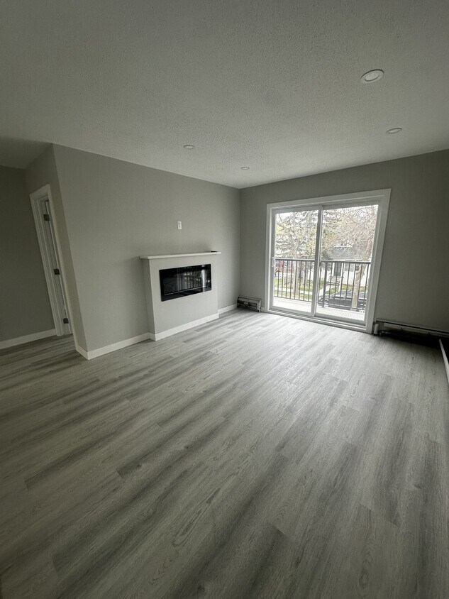 Photo principale - 9938-88 88 Ave NW
