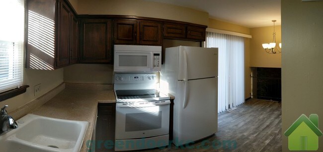 Foto del edificio - 841 S Lindenwood Dr