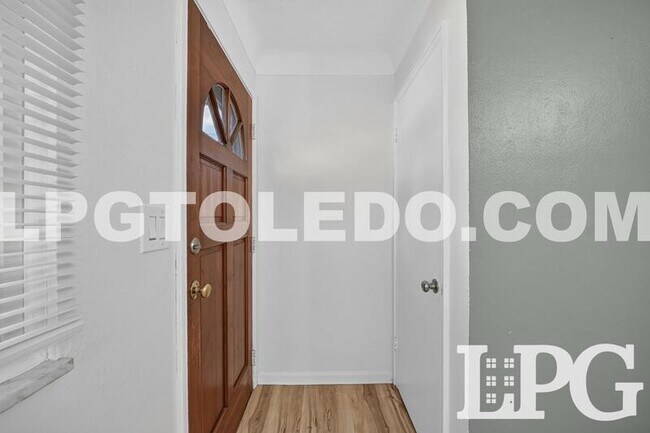 Foto del edificio - 5129 Wissman Rd