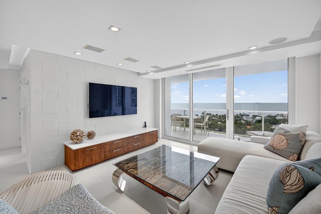 Foto principal - 2715 N Ocean Blvd