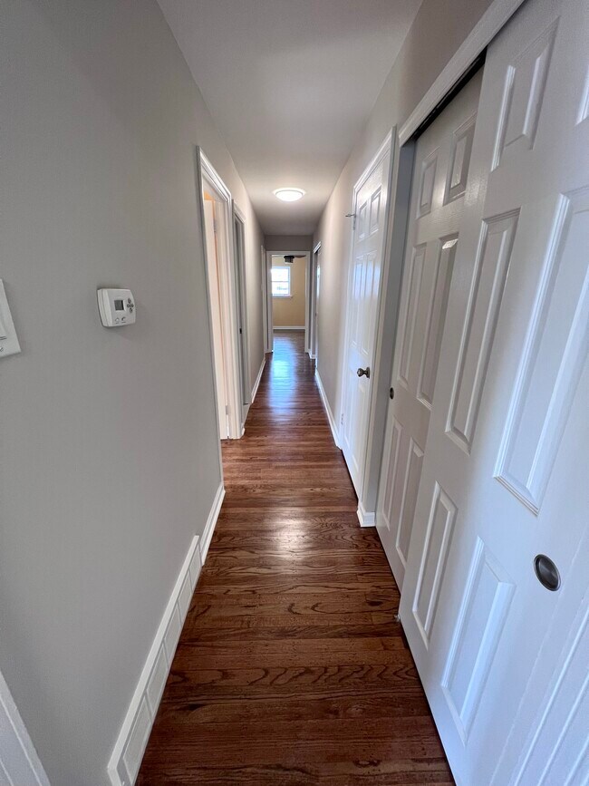 Building Photo - 2157 Benson St