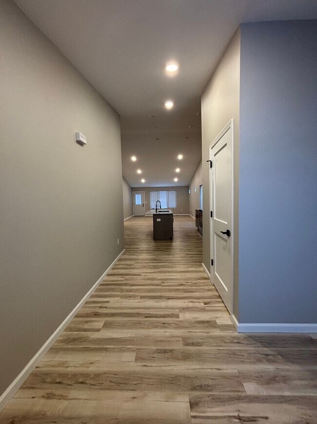 Foto del edificio - 2532/2528 Landmark Drive